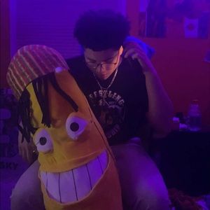 Meet your Posher, Devin